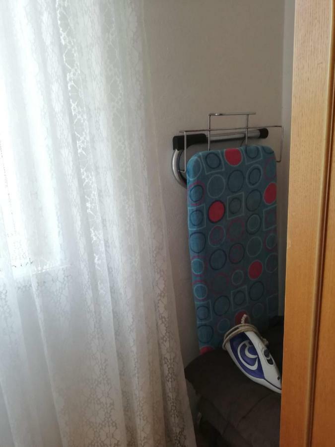 Spacious Family Apartment With Parking In The Shade And Barbecue House Šibenik Exterior foto