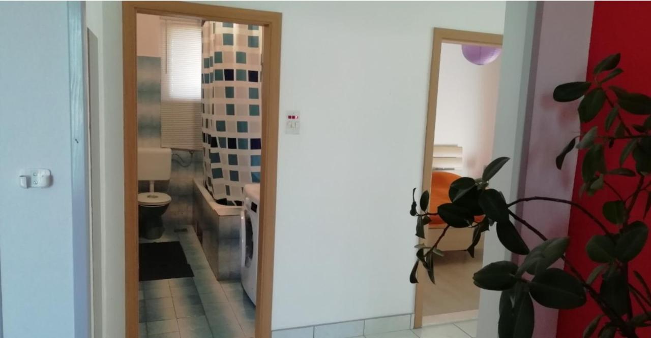 Spacious Family Apartment With Parking In The Shade And Barbecue House Šibenik Exterior foto